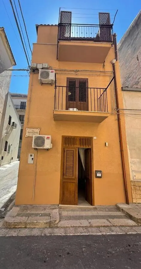 Happy Rooms Castellammare كاستيلاّماري ديل غو بيت ضيافة